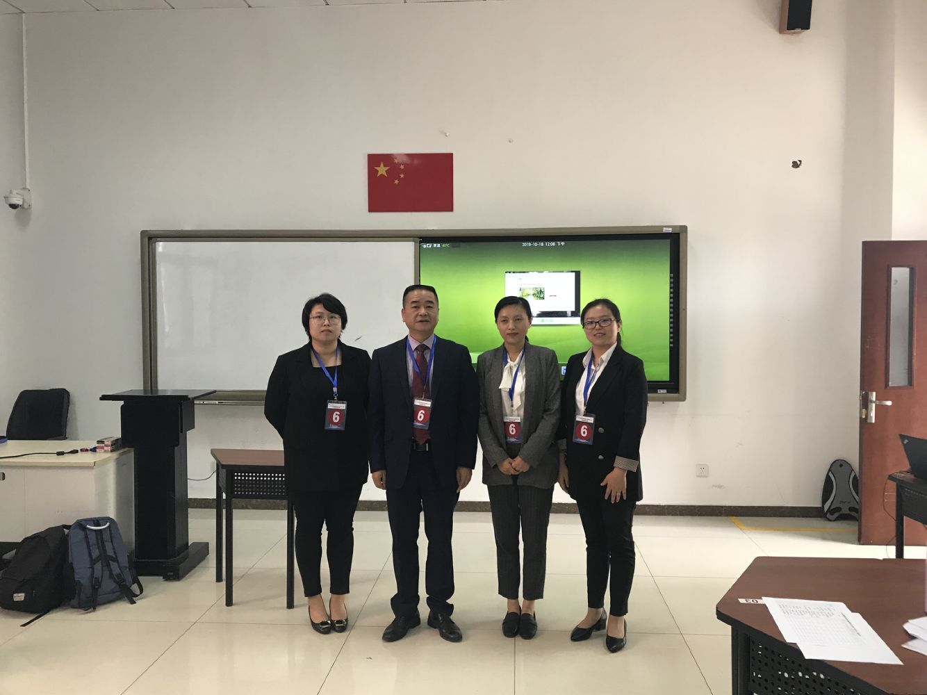 说明: C:\Users\Administrator\Desktop\今年会团队参加食品工业行指委全国教师能力大赛，荣获二等奖！.jpg